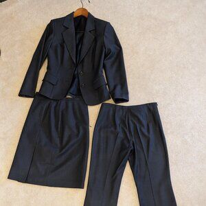 3 piece custom made suit (matching jacket, skirt and trousers) - wool blend